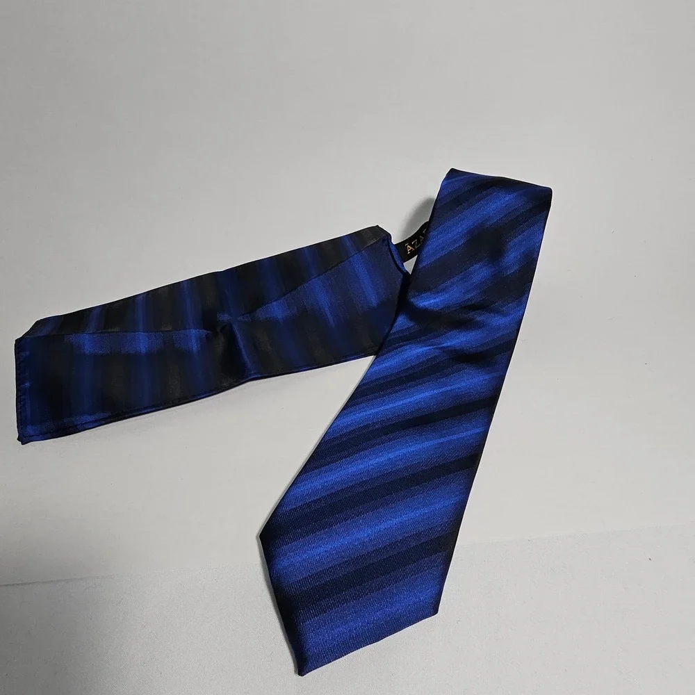 Azar Man Mens Blue Black Diagonal Striped Necktie and Pocket Square Set